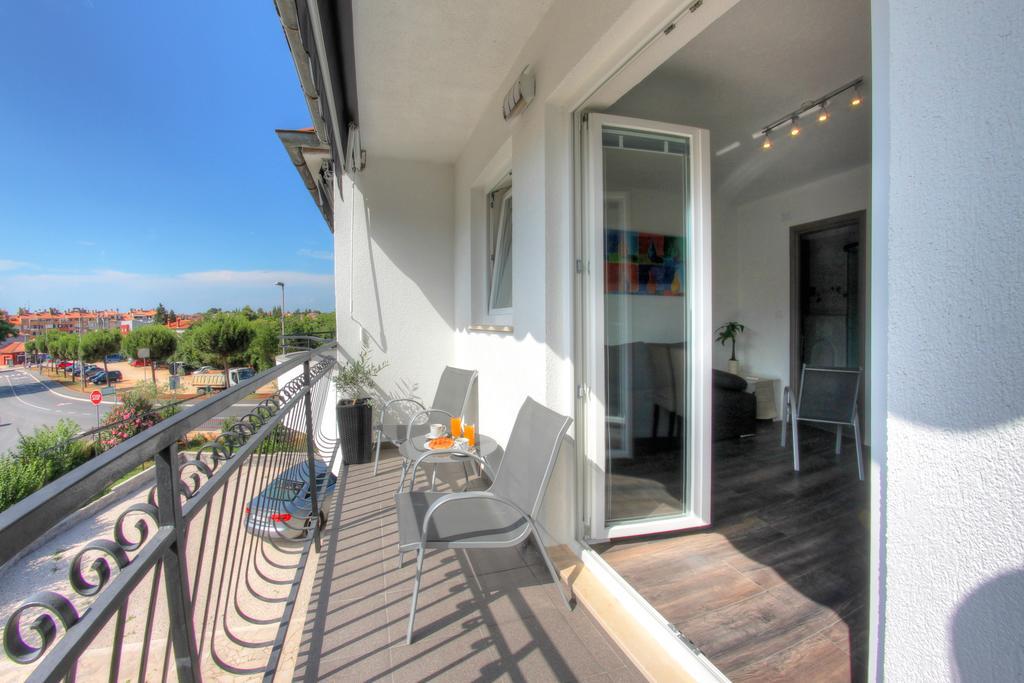 Apartments Nebuloza โรวีน ภายนอก รูปภาพ