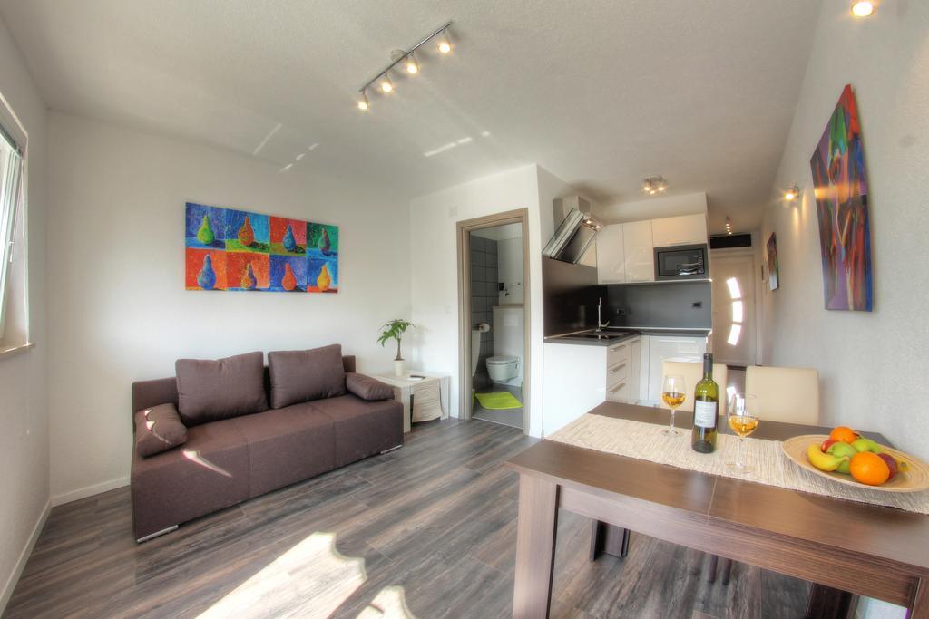 Apartments Nebuloza โรวีน ภายนอก รูปภาพ
